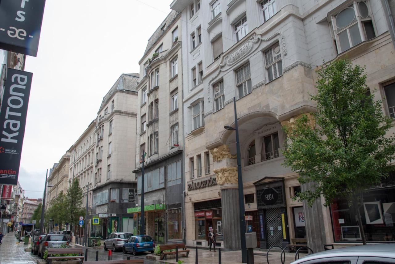 Helios Downtown Martha Lejlighed Budapest Eksteriør billede